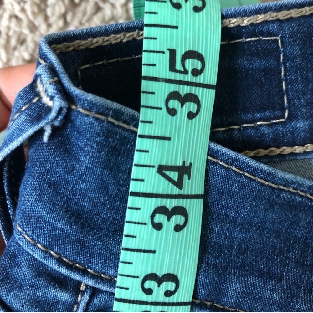 710 Levi’s Jeans - Picture 4 of 5
